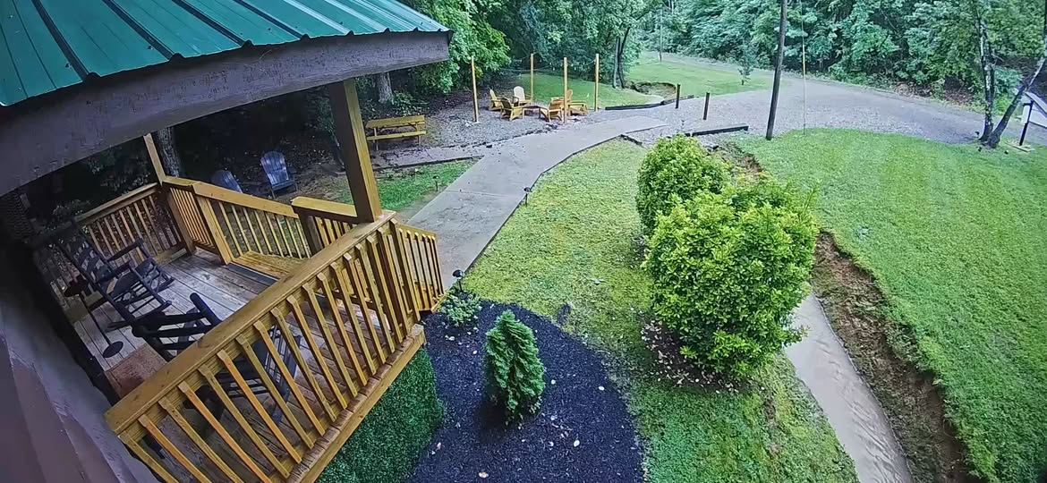 Evergreen Hideaway cabin photo 62